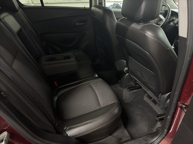 Used 2017 Chevrolet Trax LT w/ LT Convenience Package image 14