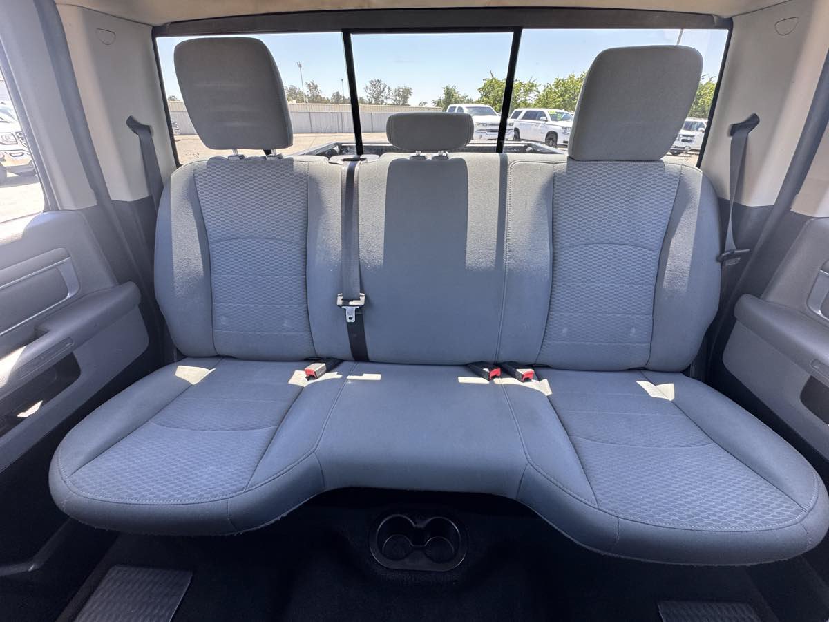 Used 2017 RAM 1500 Classic SLT AWD/4WD image 33