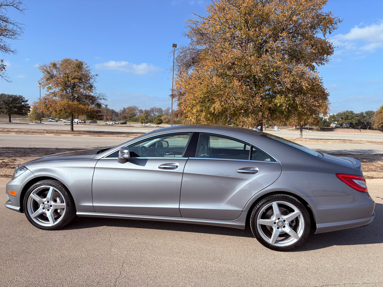 Used 2012 Mercedes-Benz CLS 550 image 3