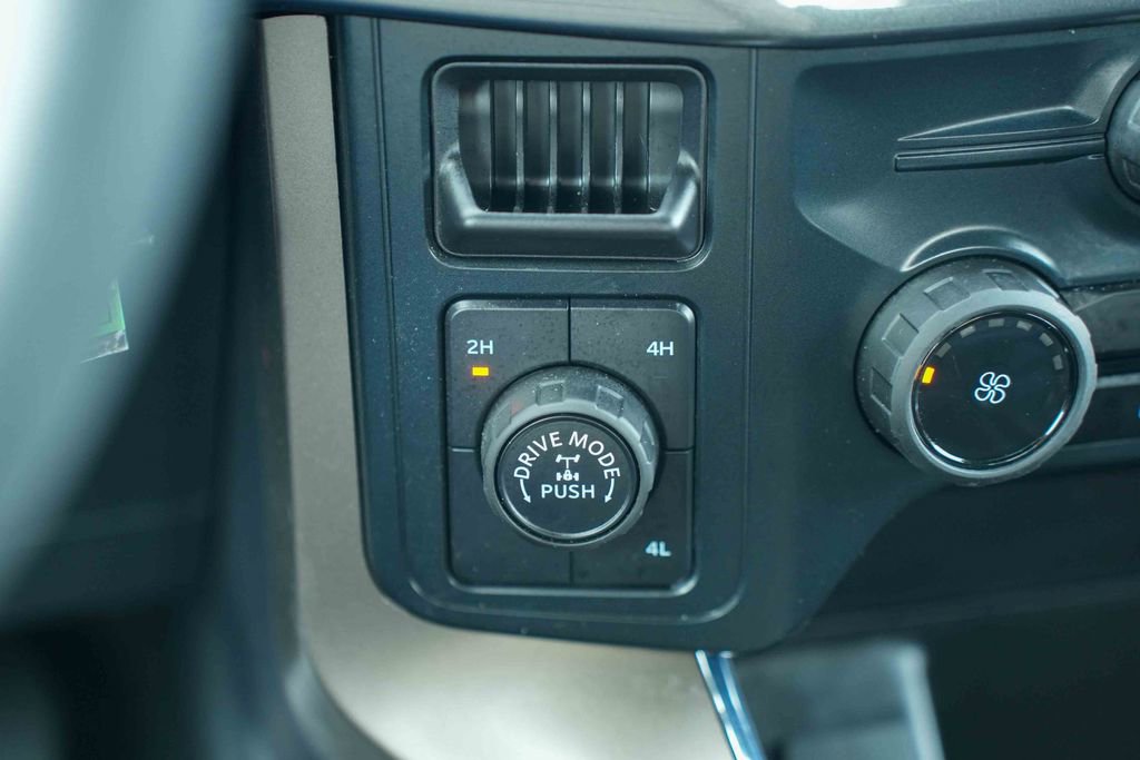 Used 2025 Ford F150 STX w/ Equipment Group 201A FX4 AWD/4WD image 30