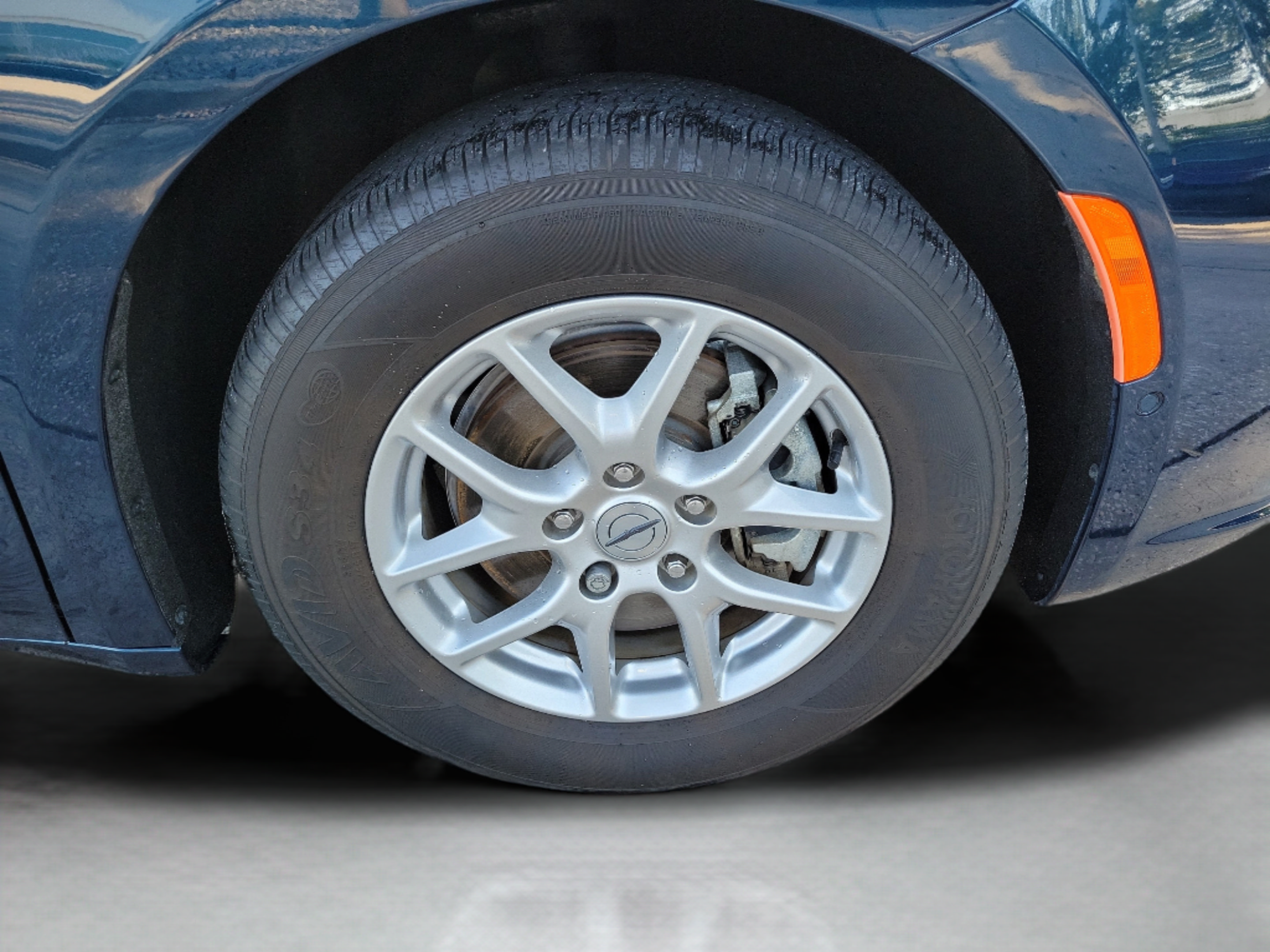 Used 2025 Chrysler Pacifica Select FWD image 5