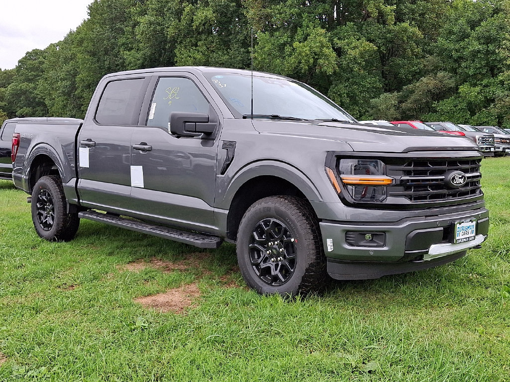 New 2026 Ford F150 XLT w/ Equipment Group 302A MID
