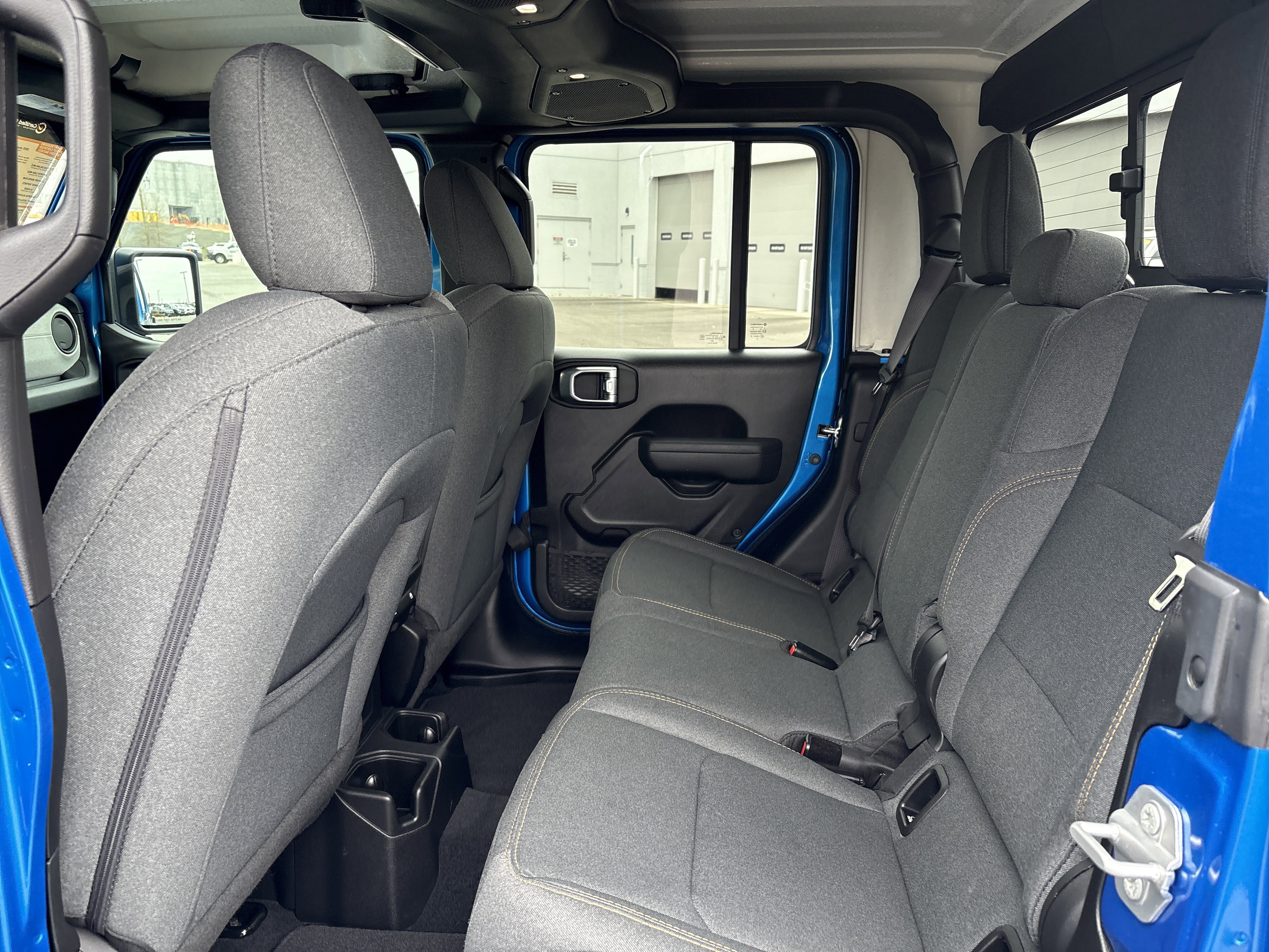 Certified 2025 Jeep Gladiator Nighthawk image 32