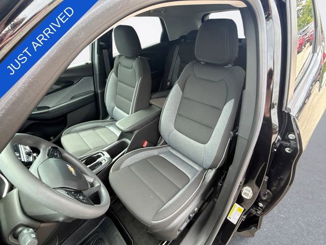 Used 2023 Chevrolet TrailBlazer LT w/ Convenience Package FWD image 11