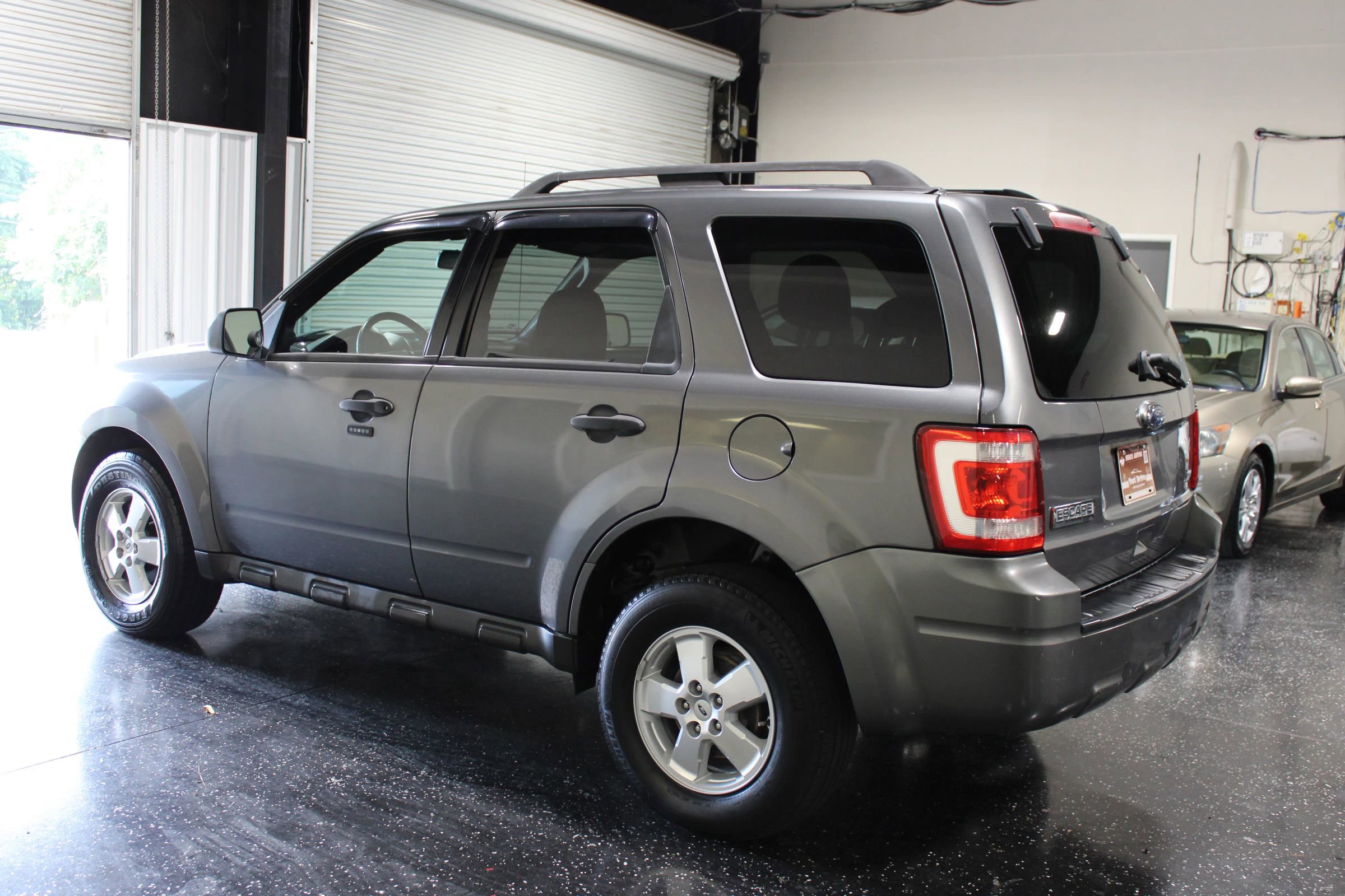 Used 2010 Ford Escape XLT FWD image 5