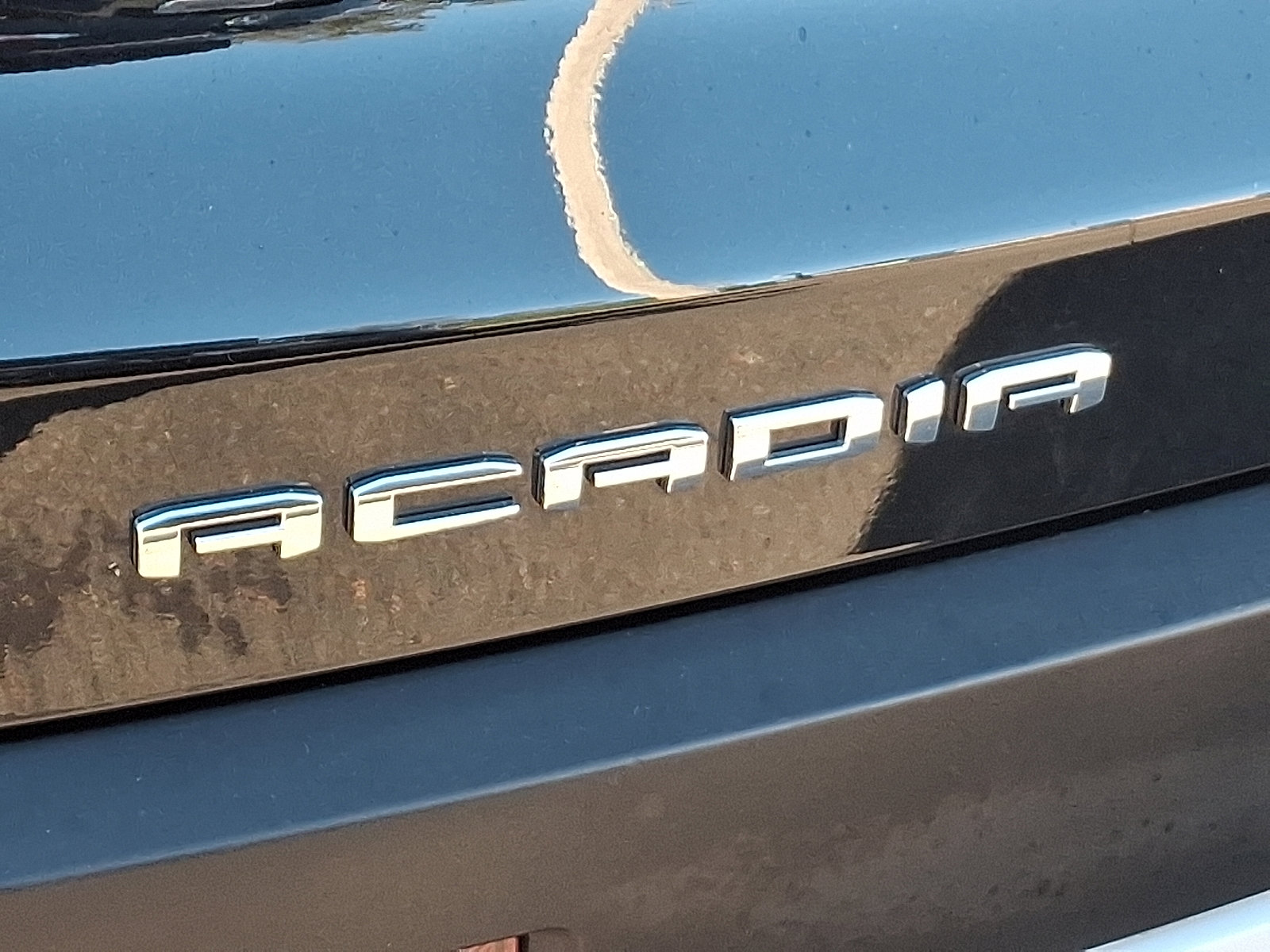 Used 2023 GMC Acadia SLE image 29