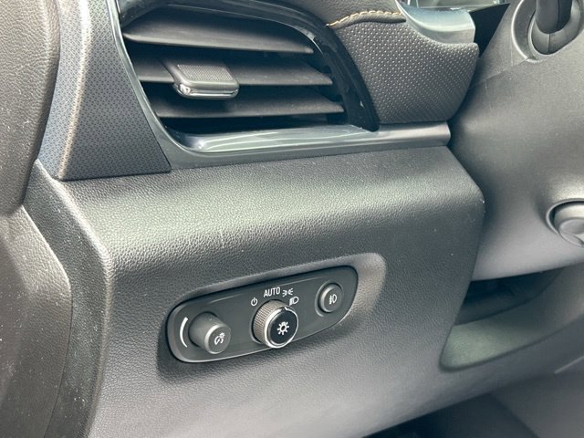 Used 2019 Chevrolet Traverse Premier w/ LPO, Floor Liner Package AWD/4WD image 40