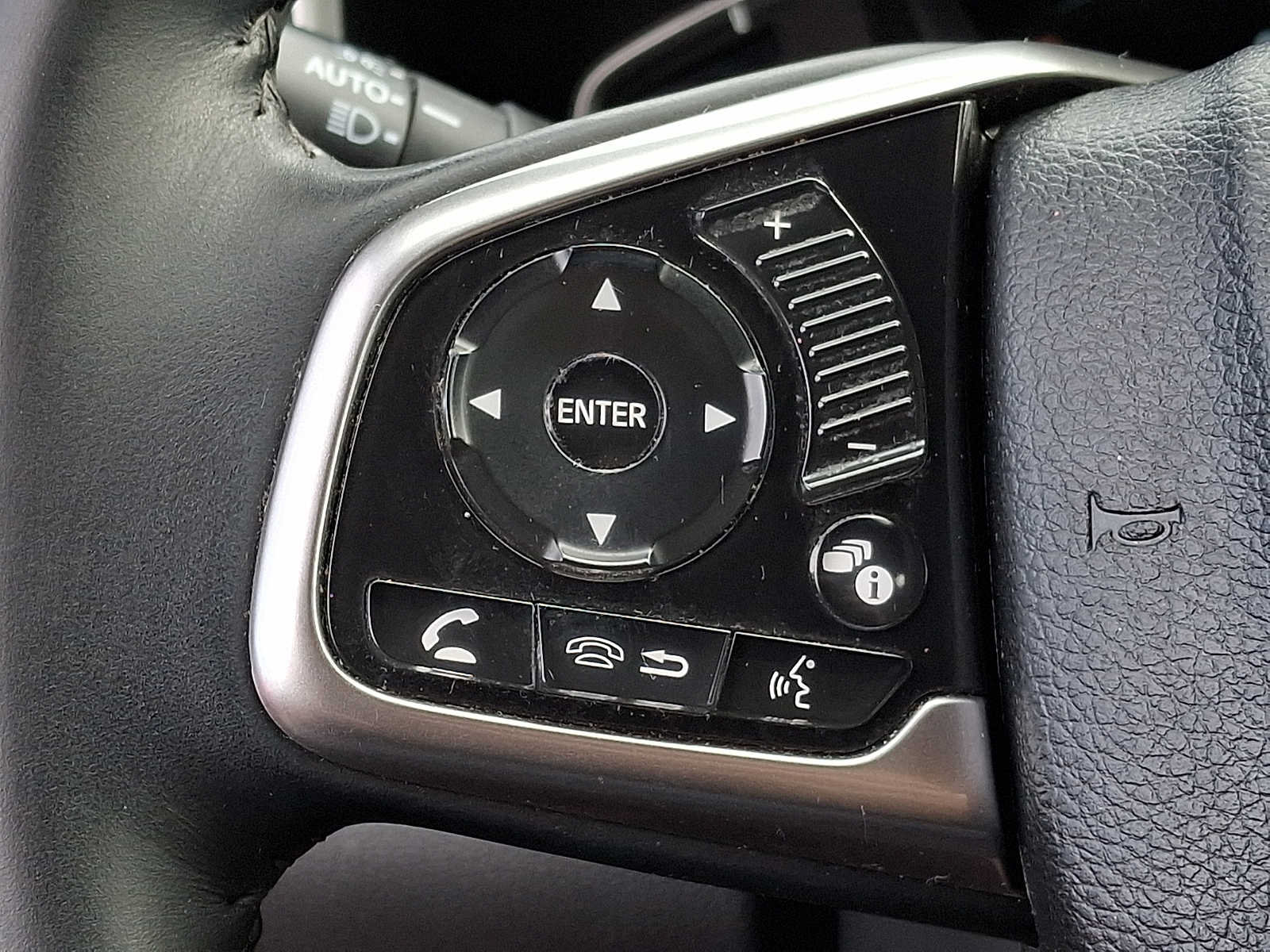 Used 2017 Honda CR-V EX-L image 18