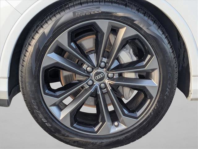 Used 2025 Audi Q7 3.0T Prestige image 27
