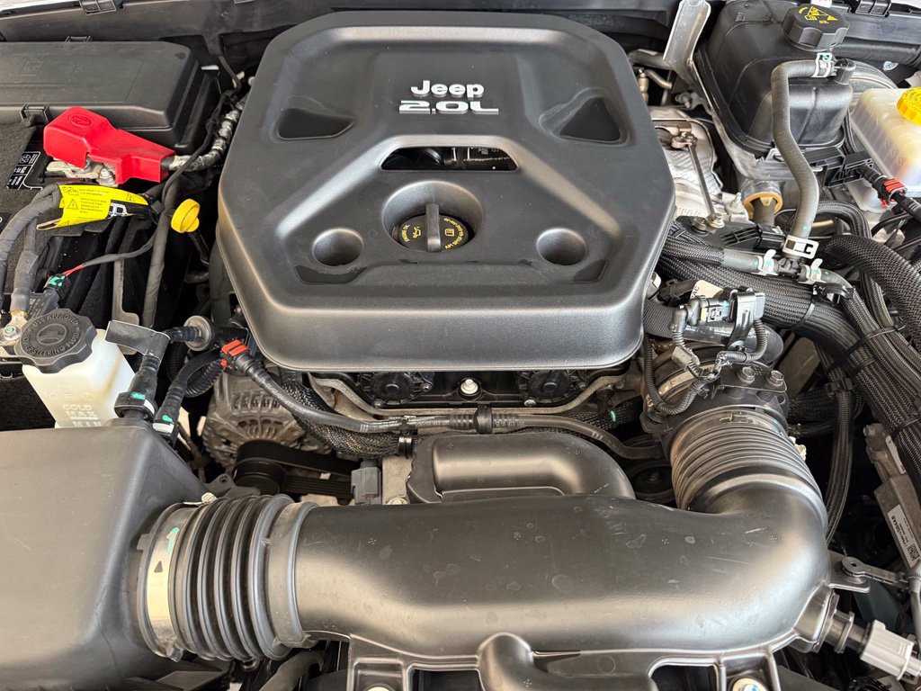 Used 2023 Jeep Wrangler Unlimited Sahara AWD/4WD image 49
