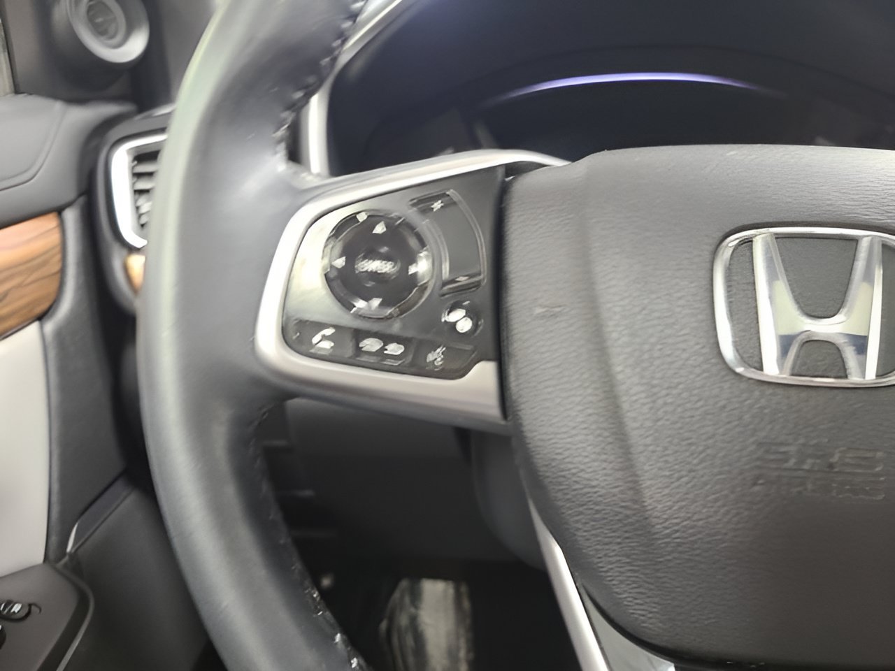 Used 2020 Honda CR-V Touring image 26