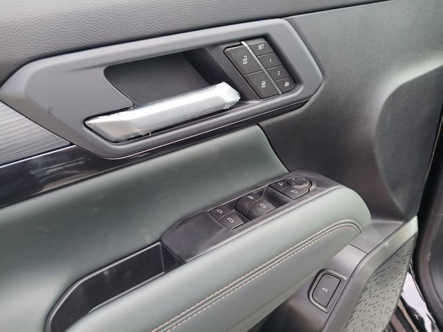 New 2026 GMC Terrain AT4 w/ Convenience Package III AWD/4WD image 12
