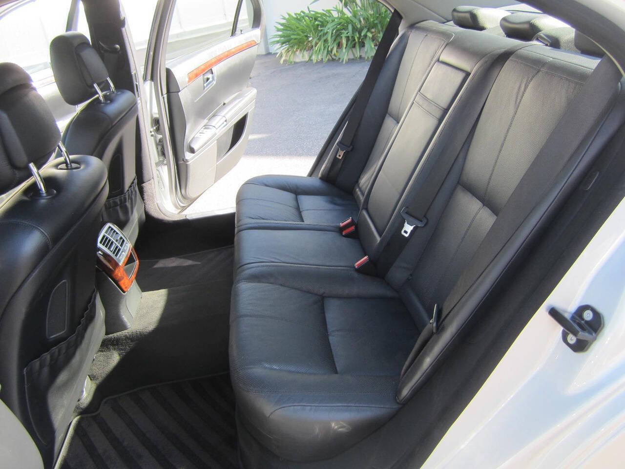 Used 2008 Mercedes-Benz S 550 image 18