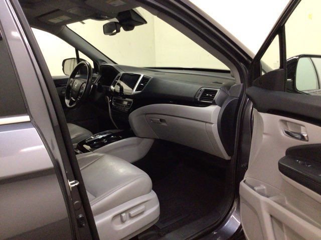 Used 2017 Honda Pilot Elite image 19