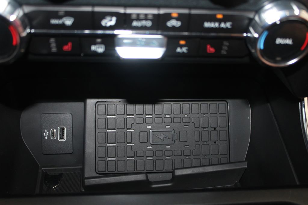 New 2025 Ford F150 XLT w/ Equipment Group 303A High image 43