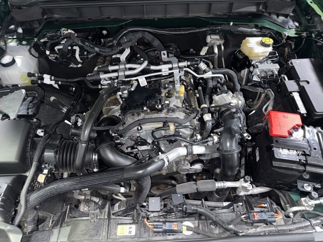 Used 2025 Ford Bronco Outer Banks image 9