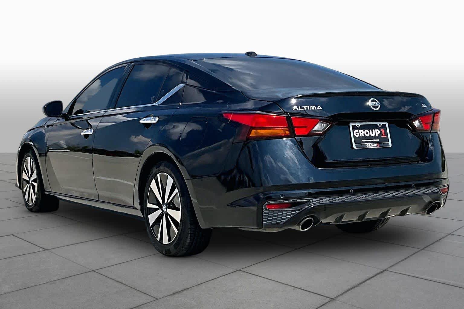 Used 2020 Nissan Altima 2.5 SL FWD image 12