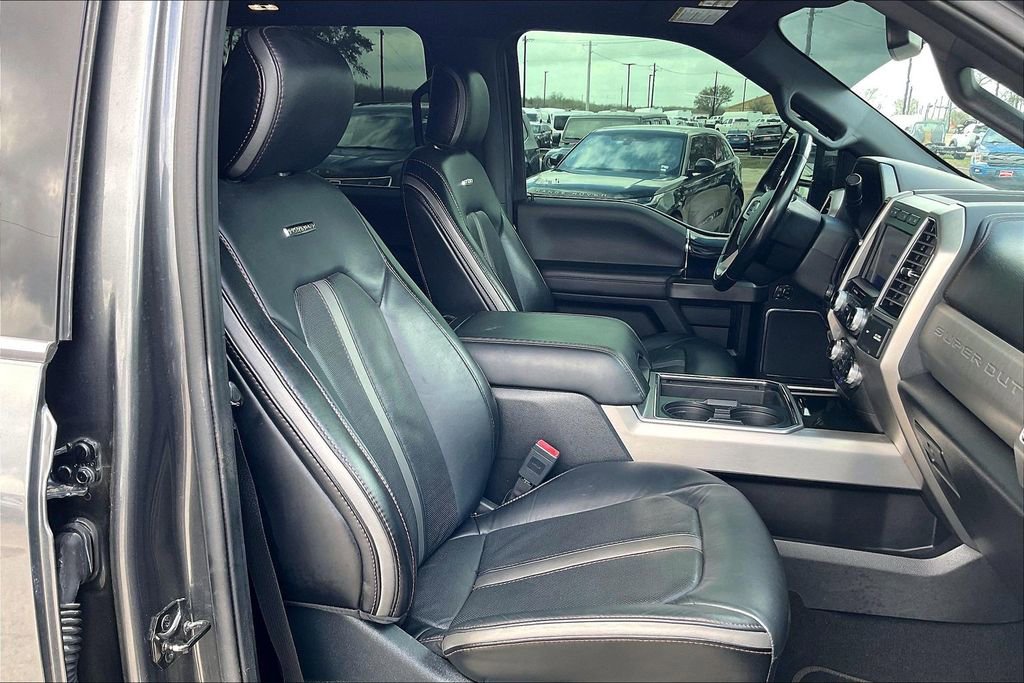 Used 2020 Ford F250 Platinum w/ FX4 Off-Road Package AWD/4WD image 30