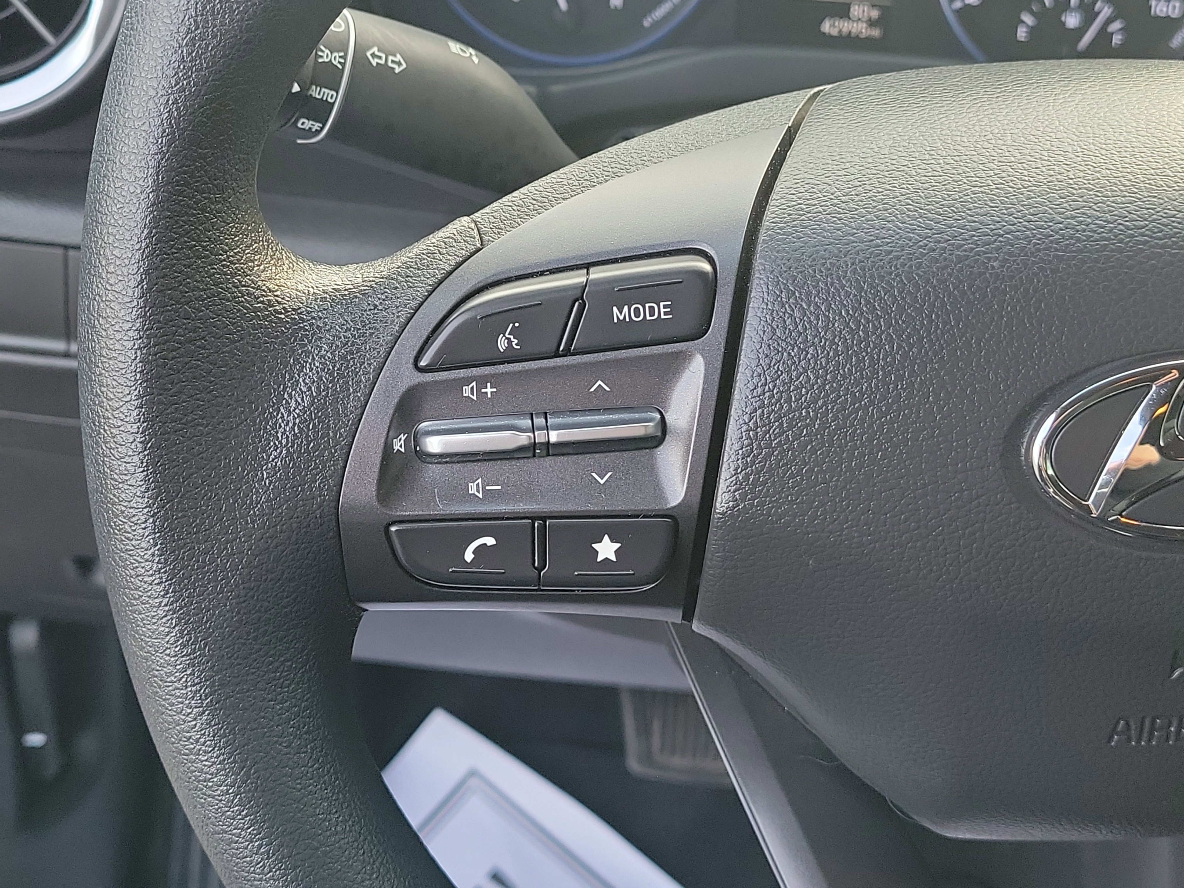 Used 2023 Hyundai Kona SEL image 21