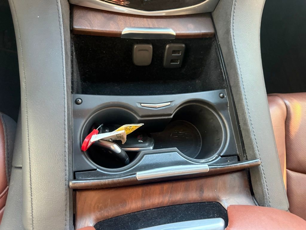 Used 2020 Cadillac Escalade Premium Luxury image 32