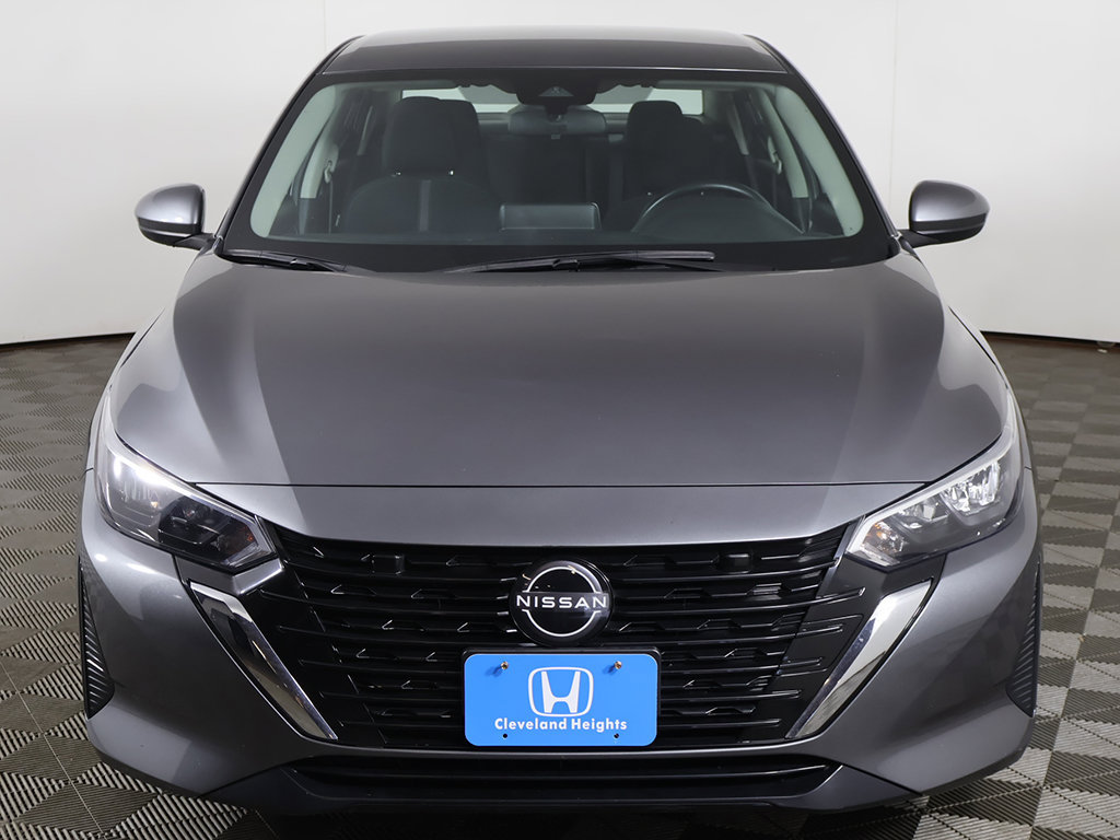 Used 2025 Nissan Sentra SV FWD image 9