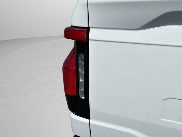 Used 2022 Ford F150 Lightning XLT image 18