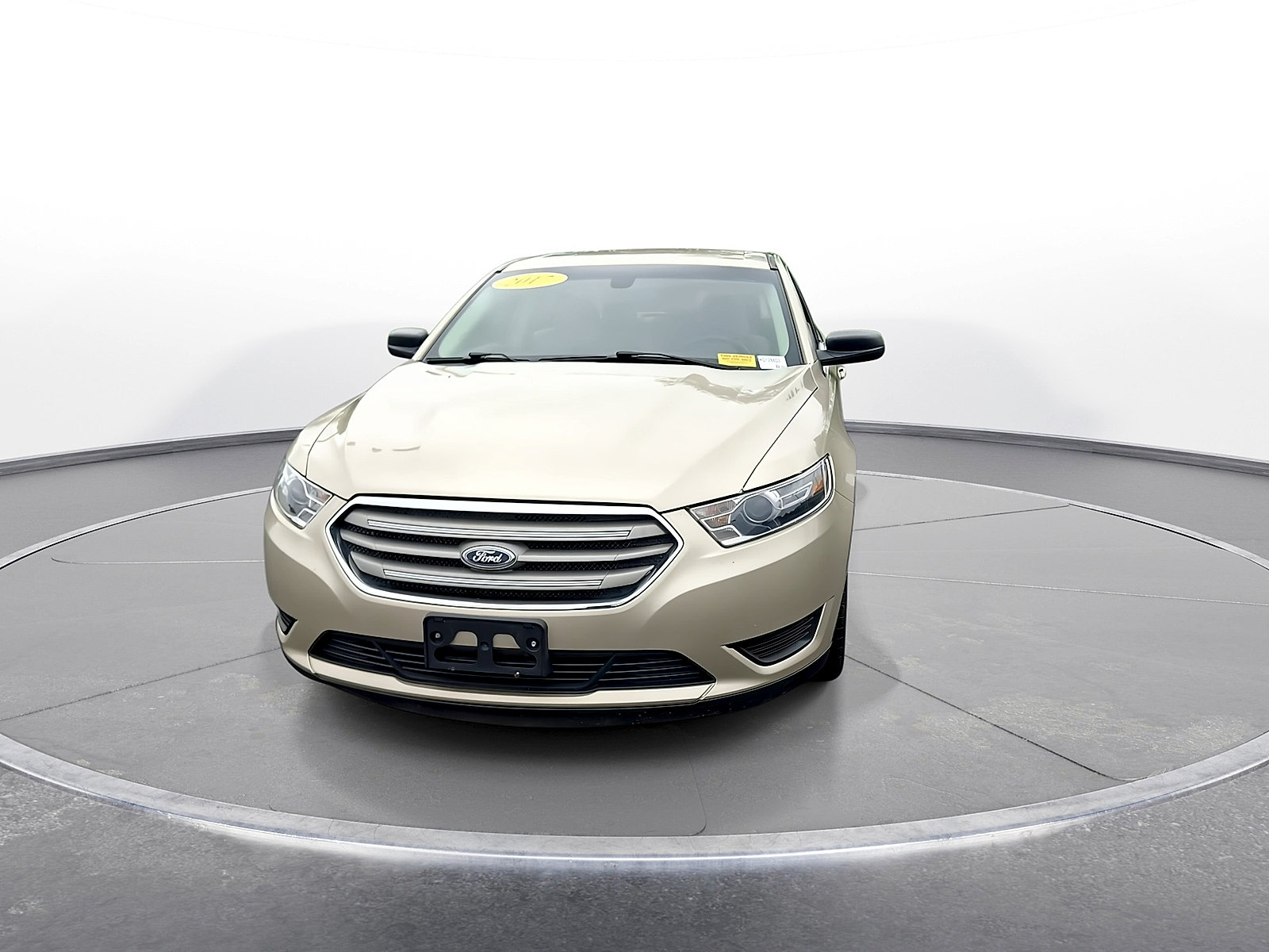 Used 2017 Ford Taurus SE FWD image 3