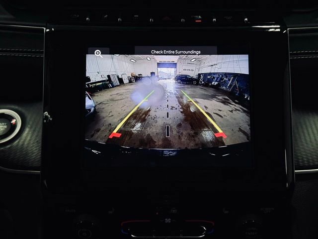 Used 2023 Jeep Grand Cherokee Altitude image 34