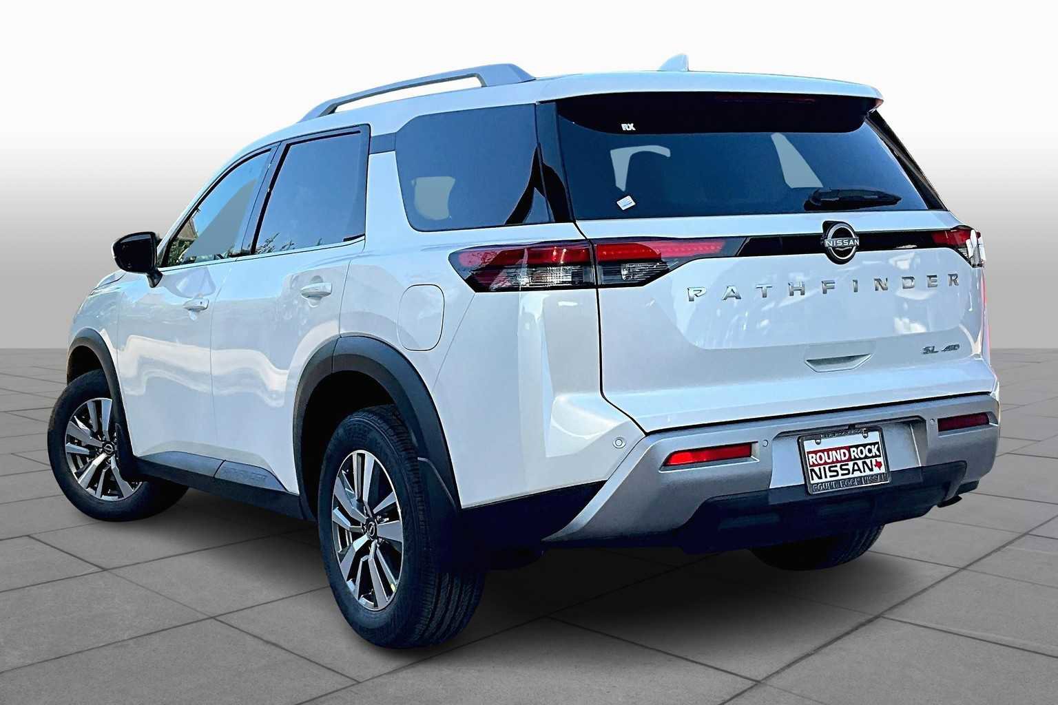 New 2025 Nissan Pathfinder SL image 7