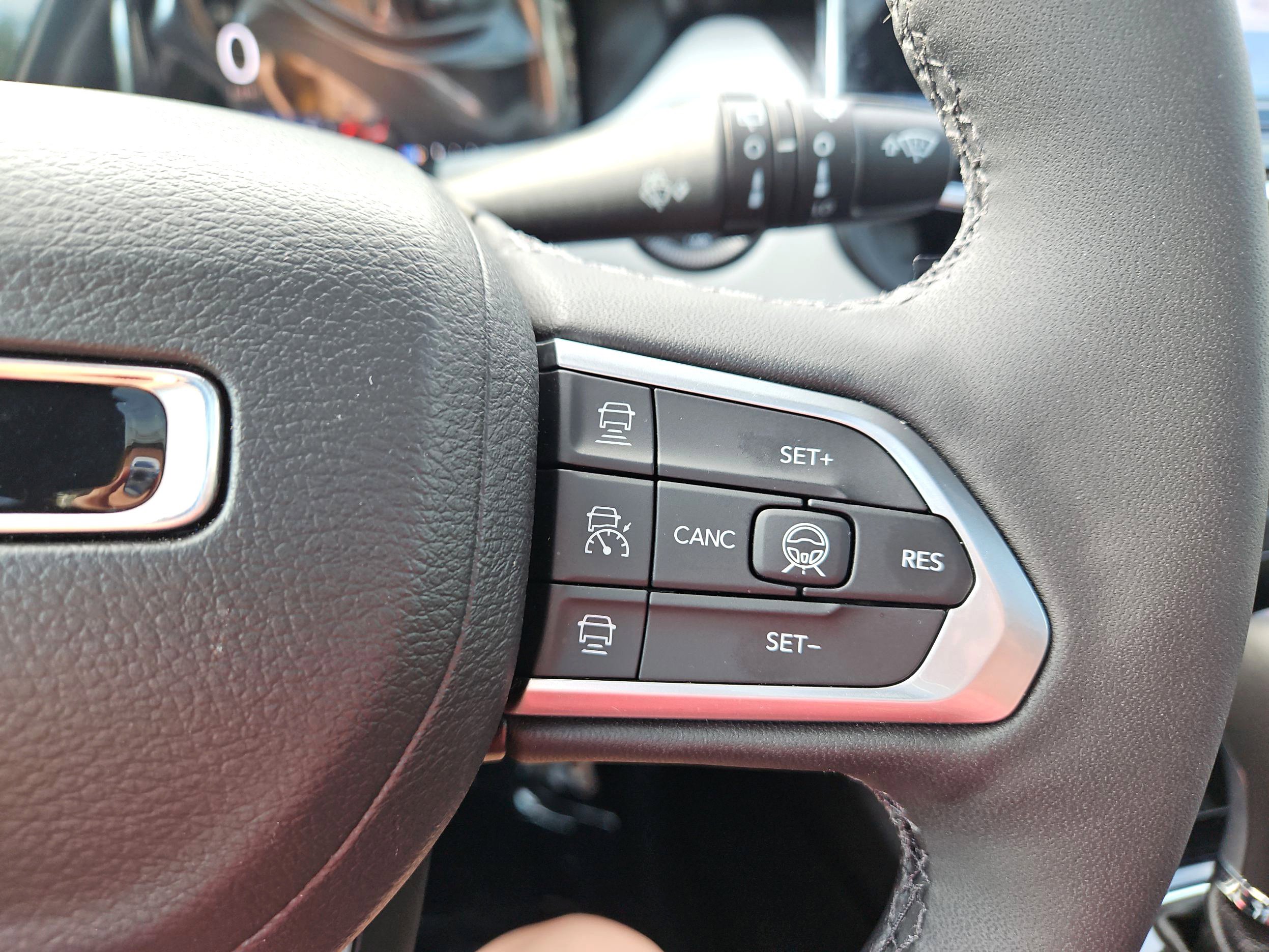 New 2024 Jeep Compass Limited w/ Elite Group image 82