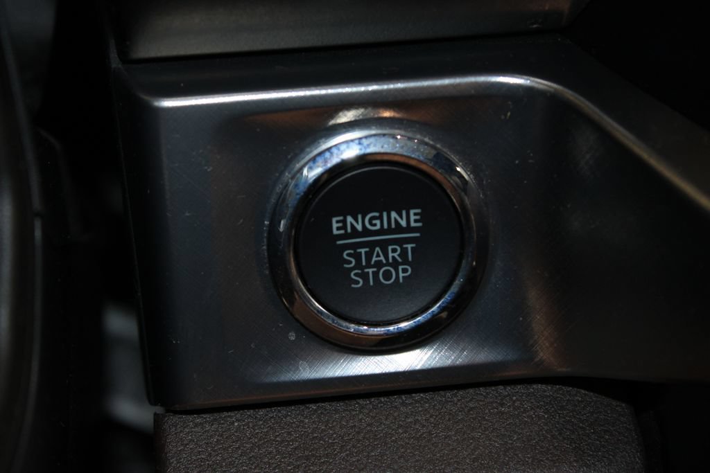 Used 2025 Ford F350 King Ranch w/ FX4 Off-Road Package AWD/4WD image 45
