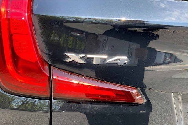 Used 2024 Cadillac XT4 Luxury AWD/4WD image 7