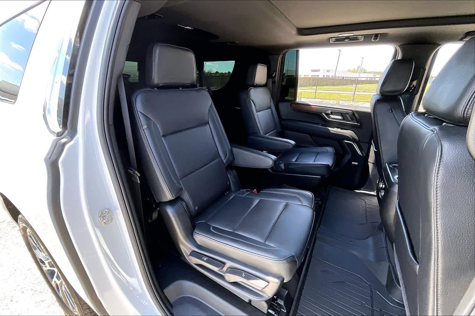 Used 2026 GMC Yukon XL Denali w/ Sun & Power Step Package RWD image 21