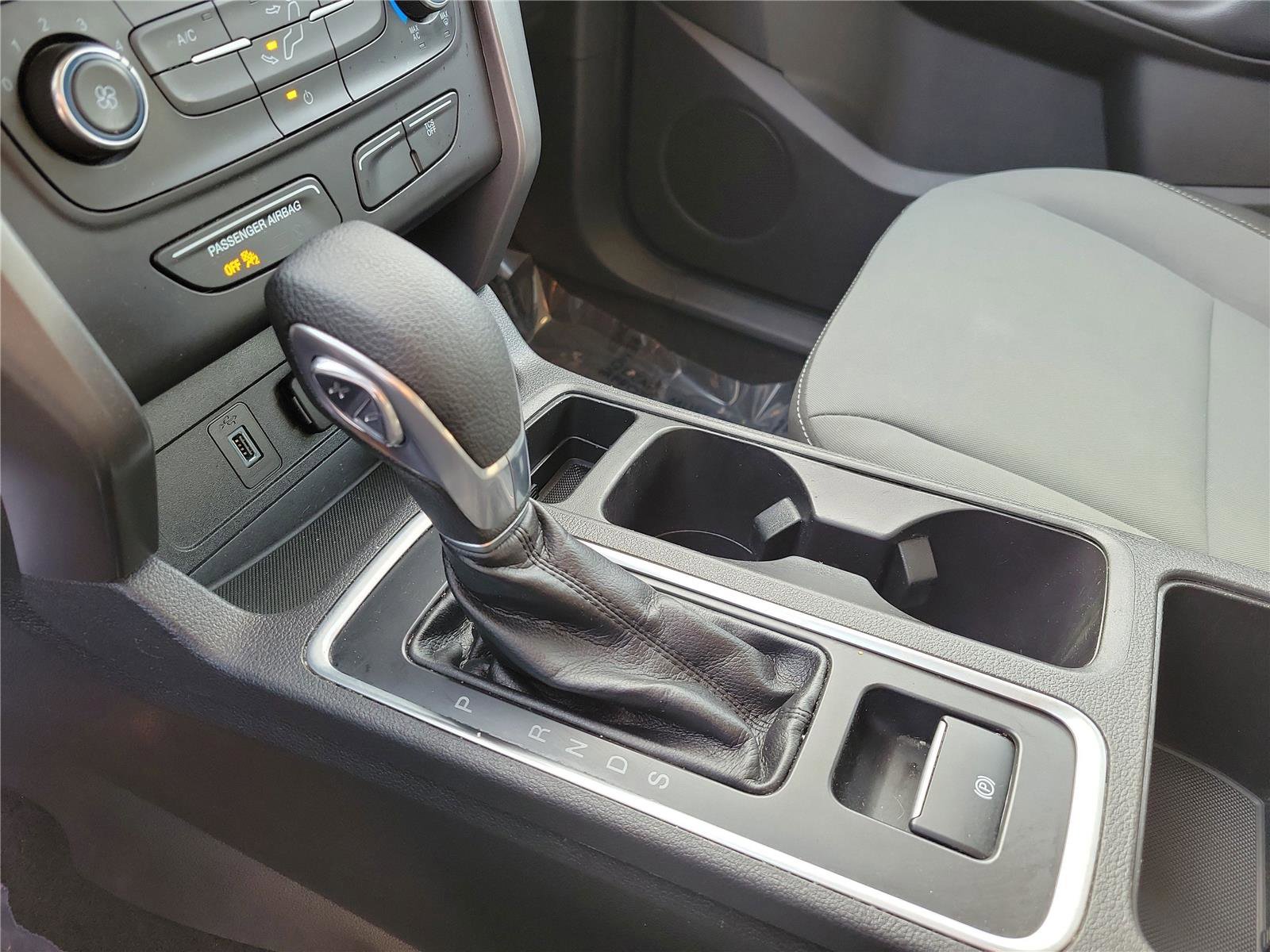 Used 2019 Ford Escape S image 28