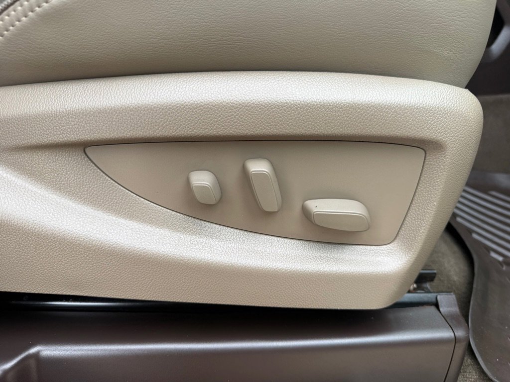 Used 2015 GMC Sierra 2500 Denali w/ Duramax Plus Package image 27