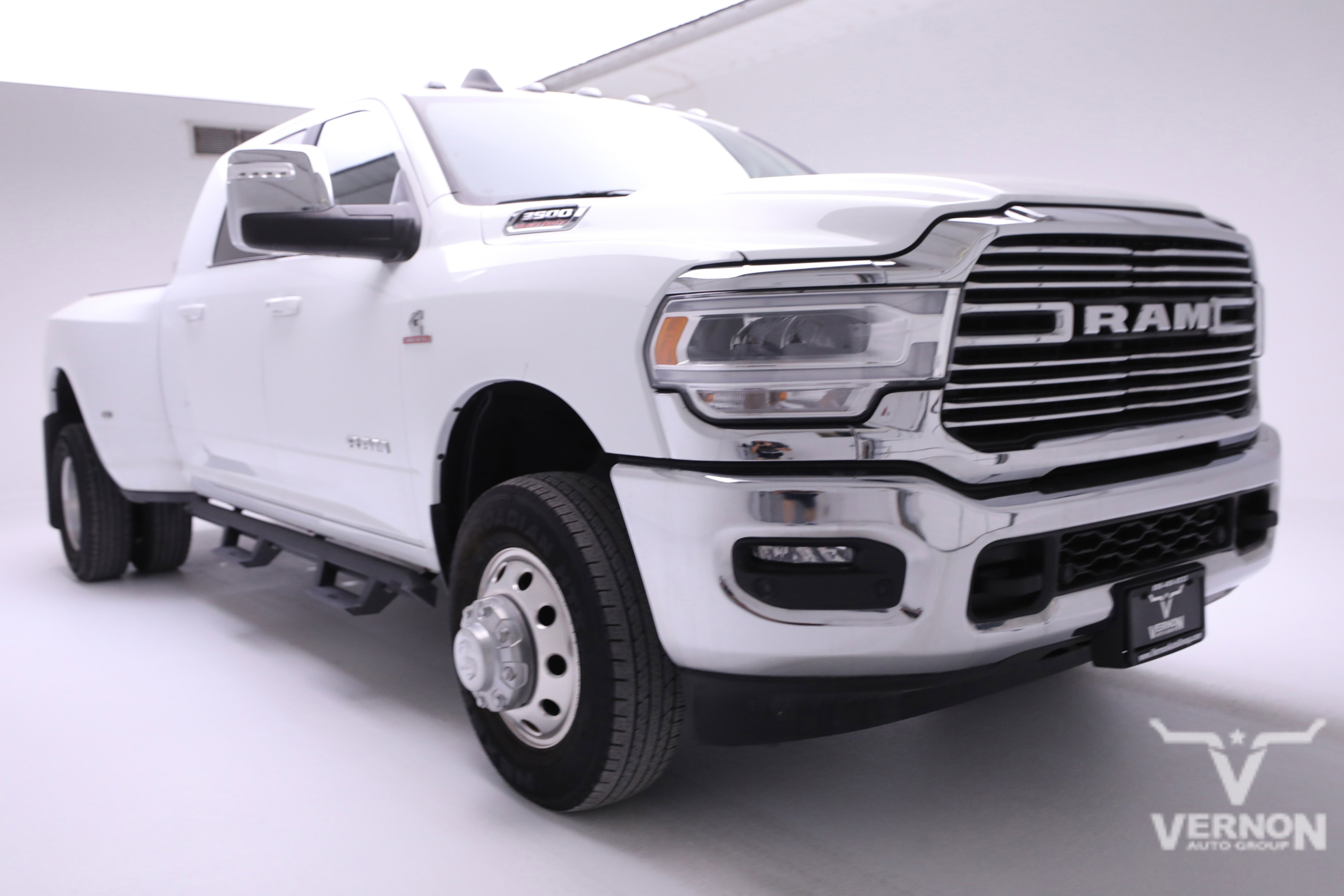 Used 2024 RAM 3500 Laramie w/ Chrome Bumper Package image 7