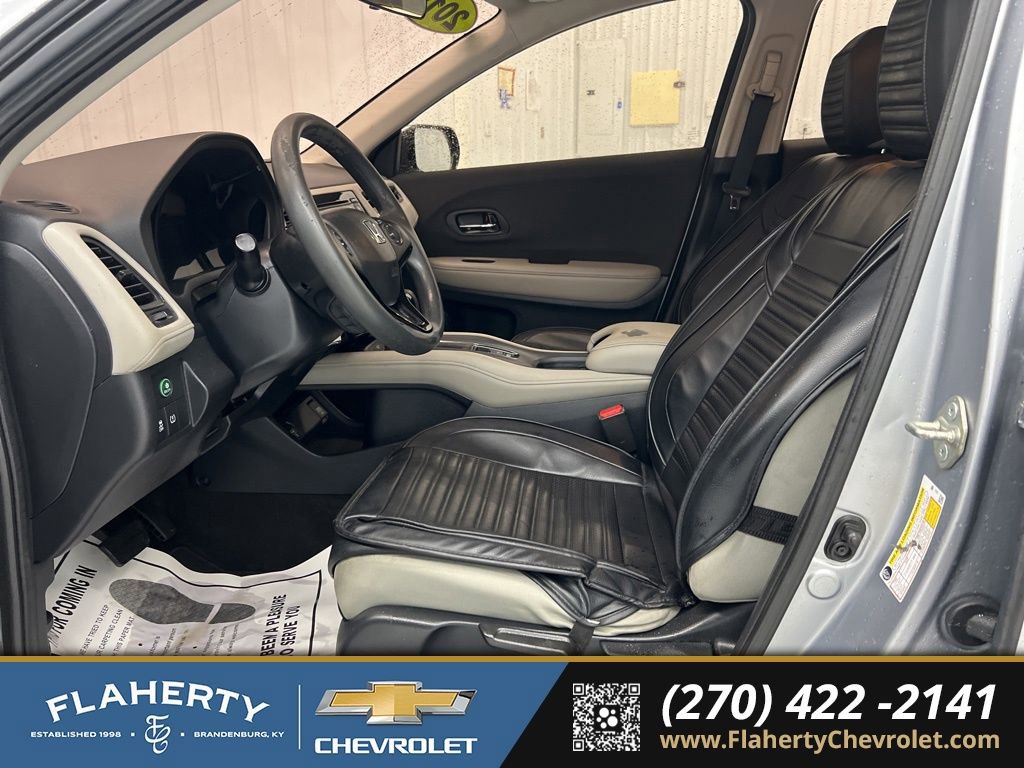 Used 2019 Honda HR-V LX image 9
