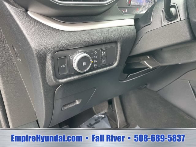 Used 2020 Ford Explorer XLT w/ Equipment Group 202A AWD/4WD image 22