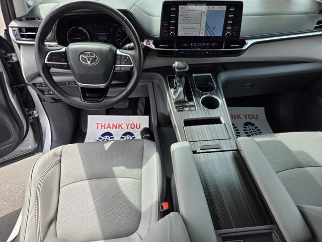 Used 2022 Toyota Sienna Limited AWD/4WD image 12