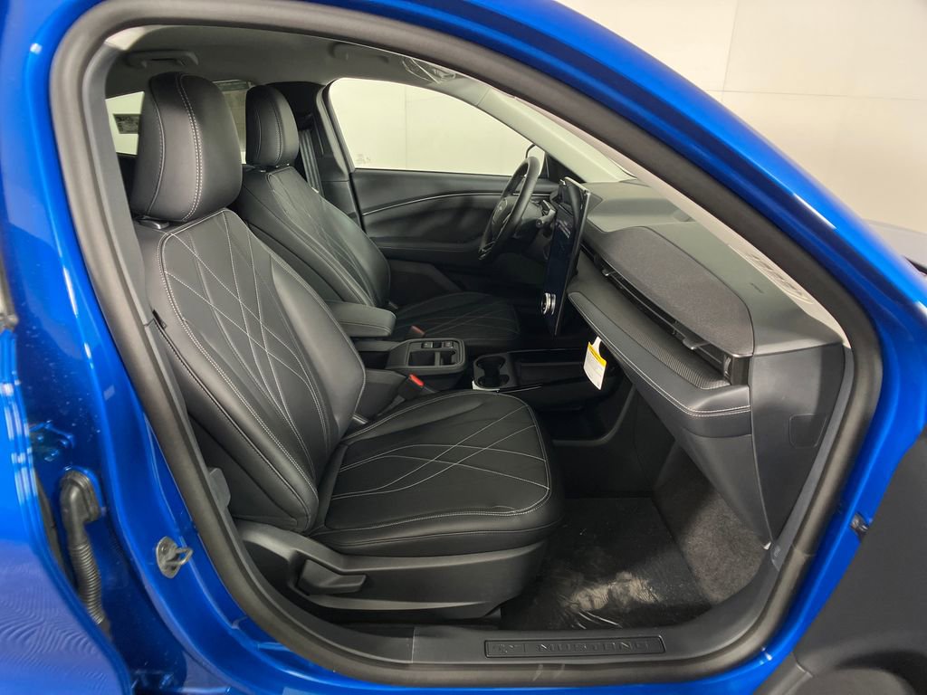 New 2025 Ford Mustang Mach-E Select image 6