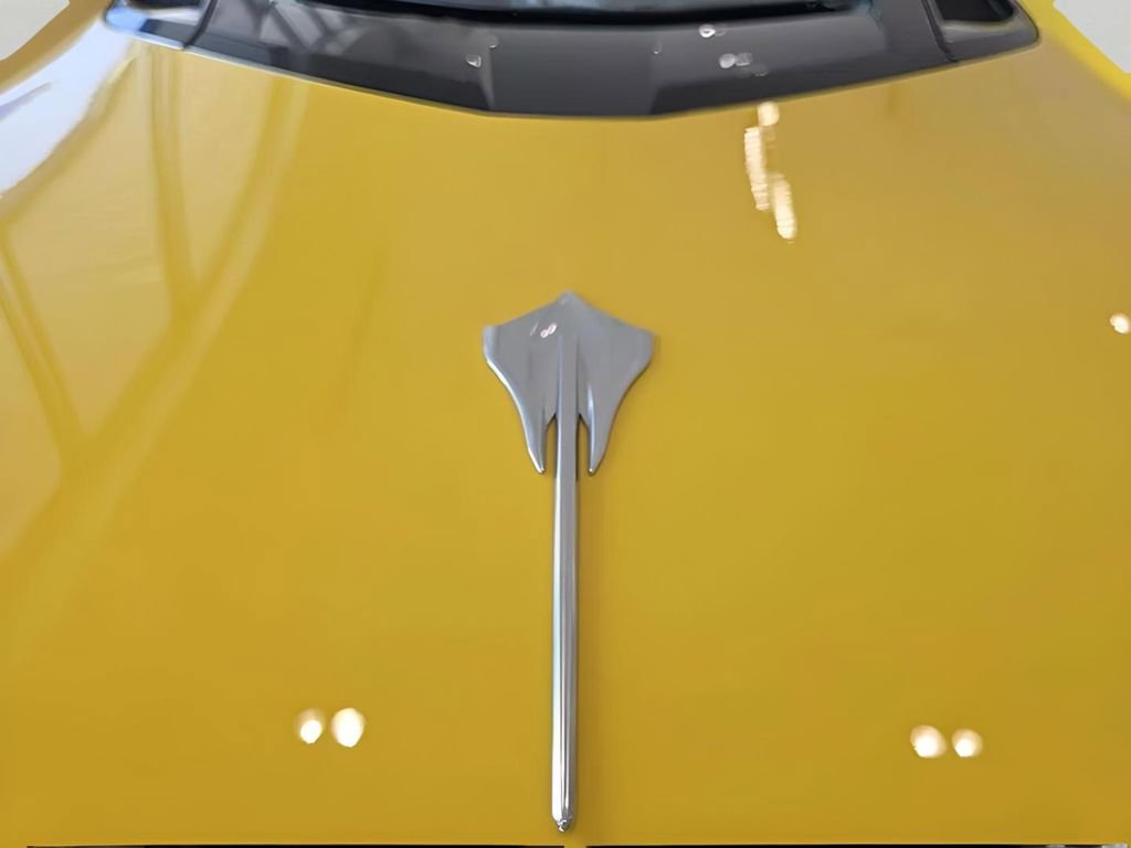 New 2026 Chevrolet Corvette Stingray Premium Cpe w/ Z51 Performance Package RWD image 10