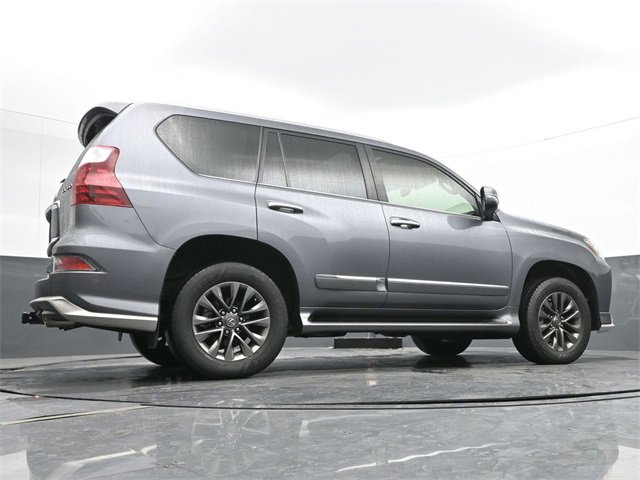 Used 2019 Lexus GX 460 image 12