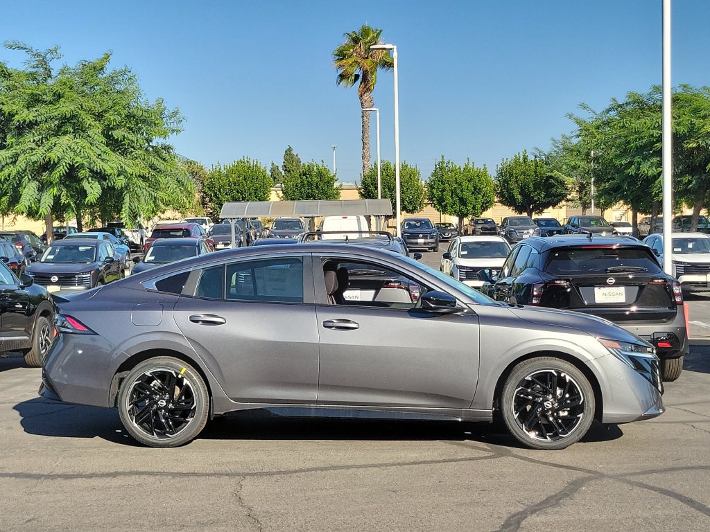 New 2027 Nissan Sentra SR w/ Floor Mat Package FWD image 20