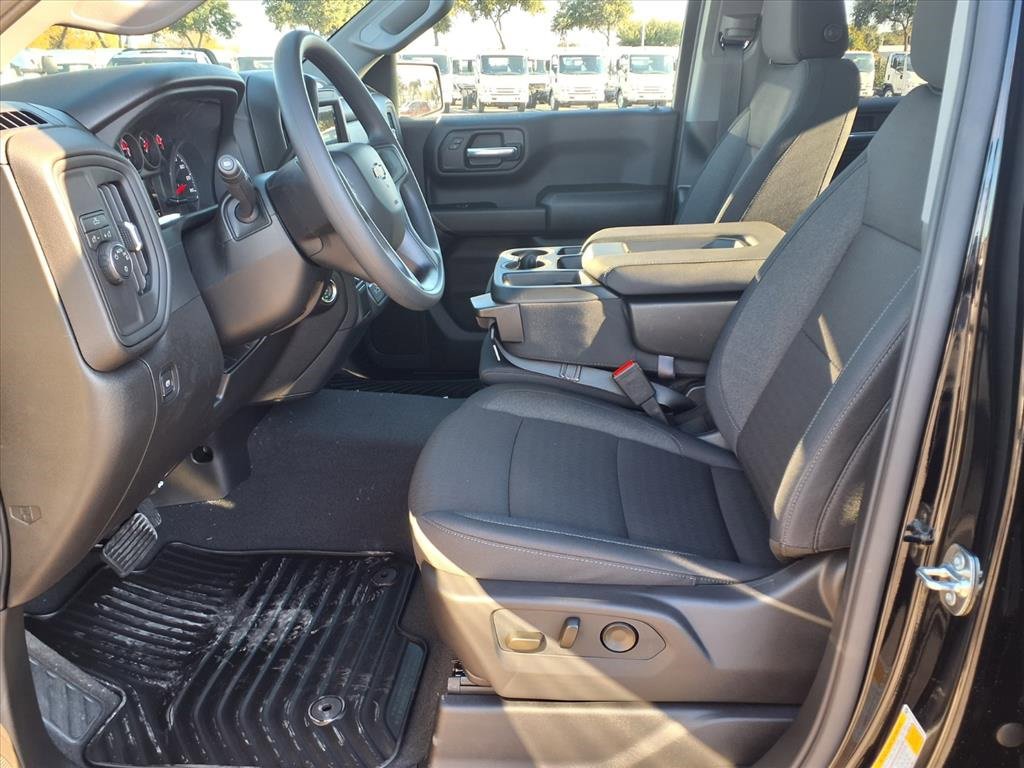 New 2026 Chevrolet Silverado 1500 Custom w/ Turbomax Blackout Package image 6