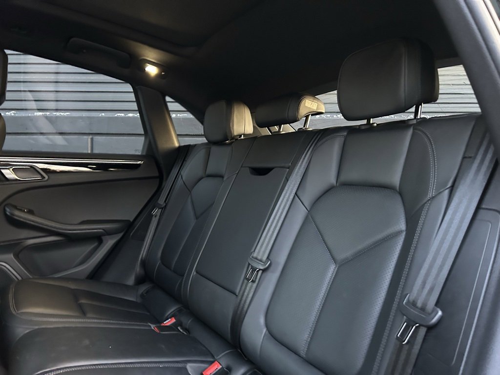 Certified 2020 Porsche Macan S image 22