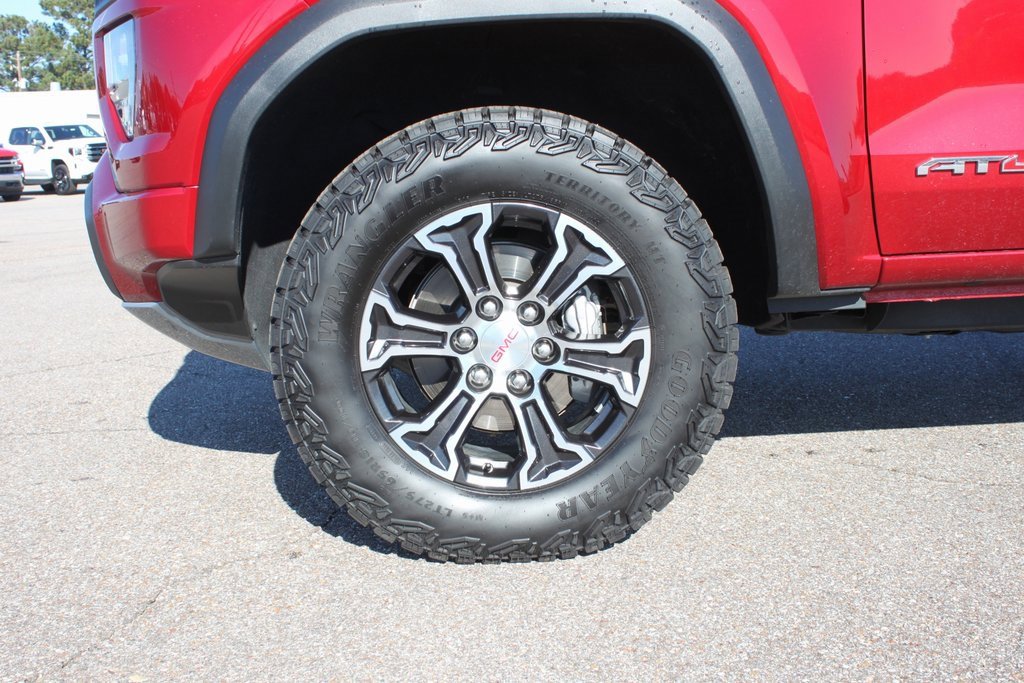 Used 2024 GMC Canyon AT4 w/ Canyon Safety Plus Package image 5