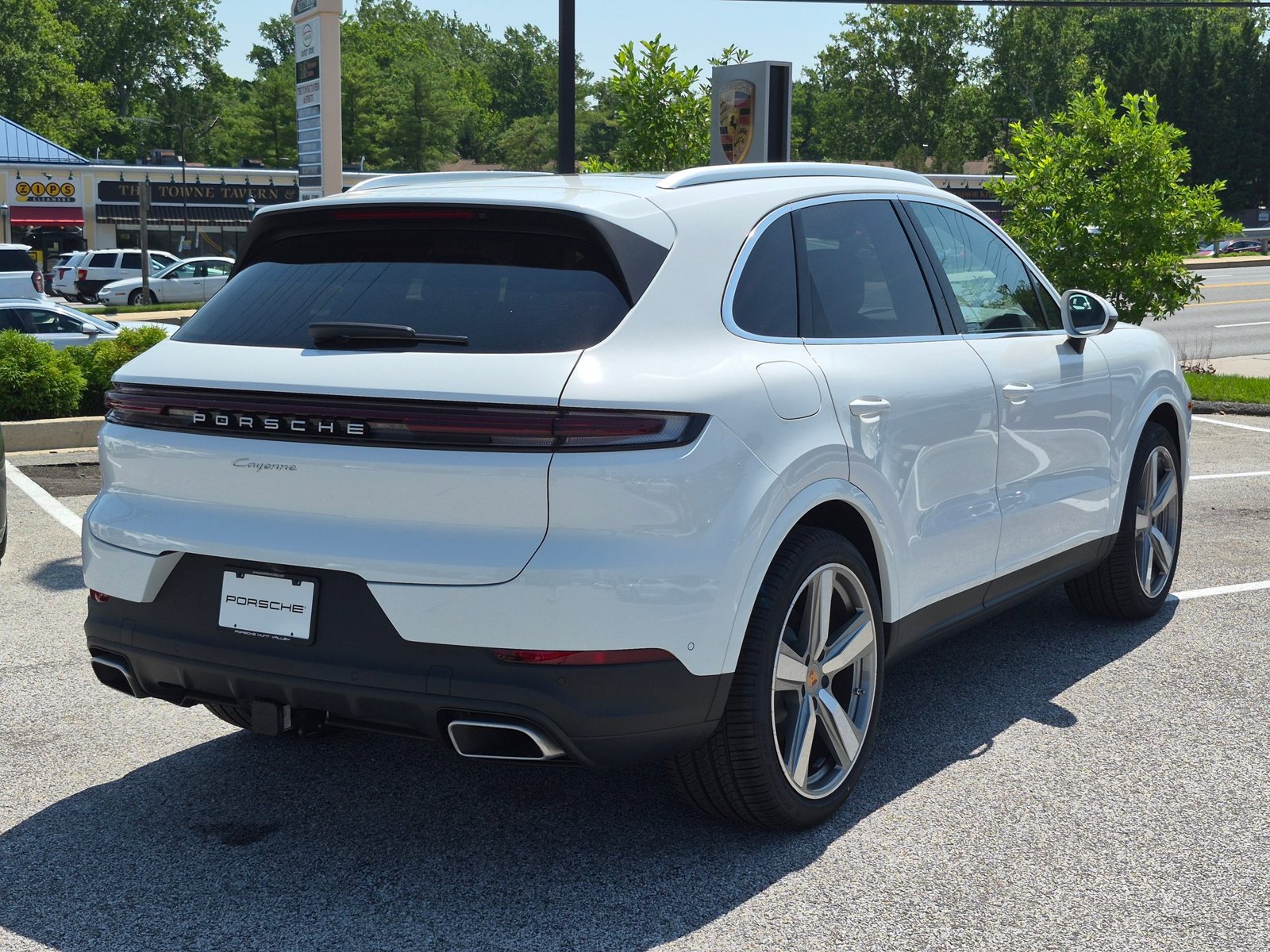 New 2026 Porsche Cayenne AWD/4WD image 9