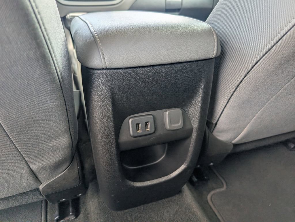 Used 2018 Chevrolet Colorado LT w/ LT Convenience Package RWD image 28