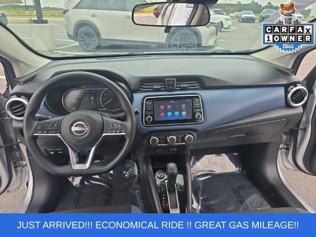 Used 2025 Nissan Versa SV FWD image 16