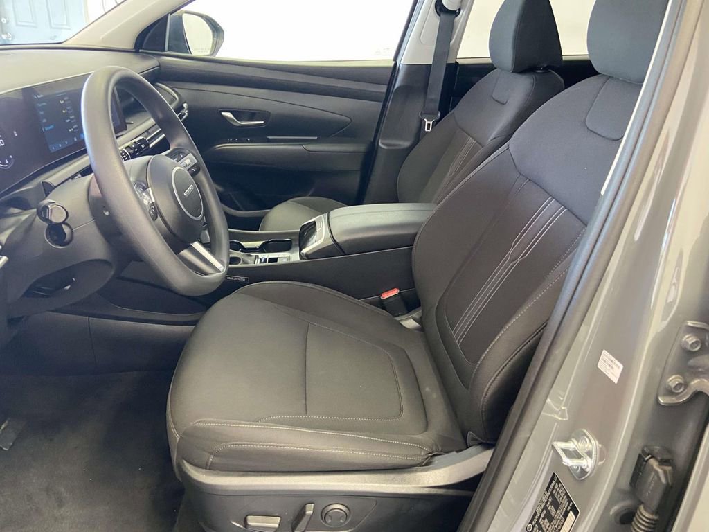 Used 2026 Hyundai Tucson SEL AWD/4WD image 16